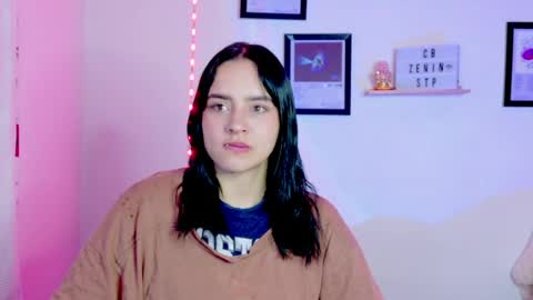 Emily Lindey online show from 16, 6, 2026