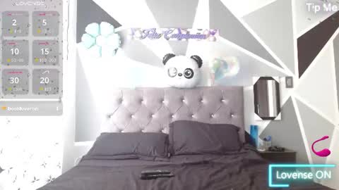 Snapshot of emily_white00 chatting on 18, 6, 2026 emily online show from 18, 6, 2026