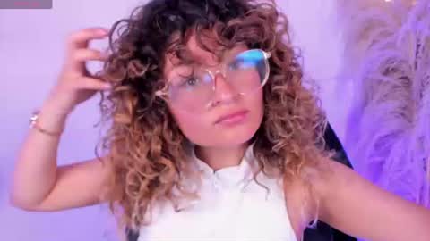 Emilyjonnes  online show from 21, 6, 2026