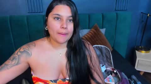 Emily Thyson online show from 12, 11, 2025