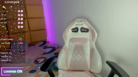 emma__js_ online show from 20, 6, 2026