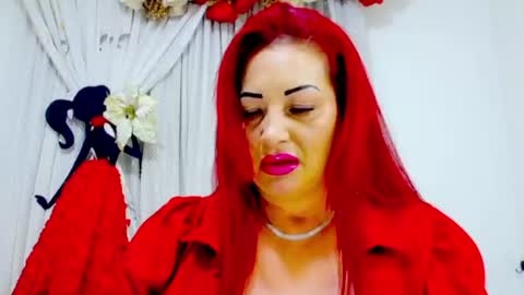 emma_saenzz online show from 11, 6, 2026