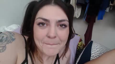 Emma and Ali Gettin Freakyy online show from 16, 2, 2025