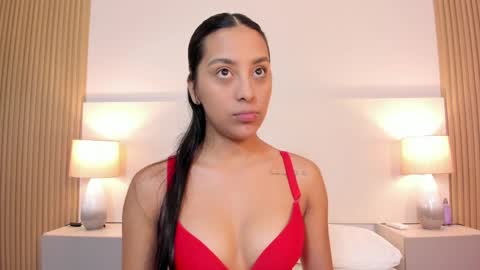 emmaespencer  online show from 2, 6, 2026