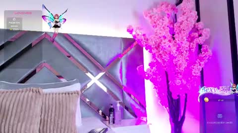 emmalove01 online show from 10, 6, 2026