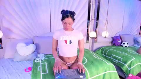 emmawilliams_2 online show from 20, 6, 2026