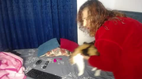 Emmily online show from 7, 6, 2026