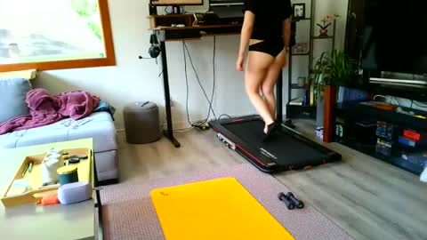 emyxxl online show from 12, 6, 2026