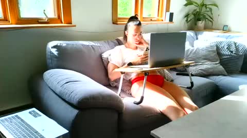 emyxxl online show from 15, 6, 2026