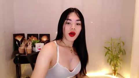 enchantress_mia03 online show from 31, 5, 2026