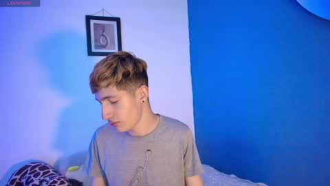 Snapshot of erik_golden_ chatting on 31, 5, 2026 I am Erik online show from 31, 5, 2026