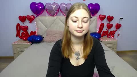 Snapshot of erikafanks chatting on 14, 2, 2025 erikafanks online show from 14, 2, 2025