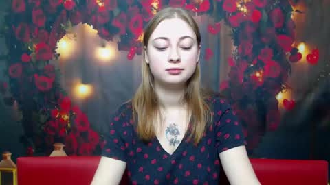 Snapshot of erikafanks chatting on 6, 3, 2025 erikafanks online show from 6, 3, 2025