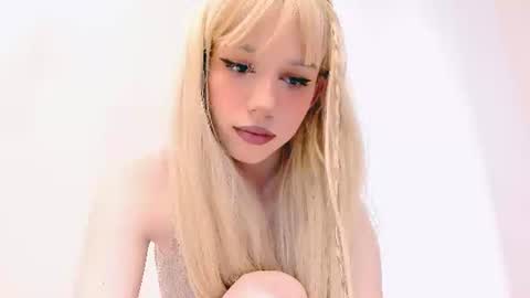 erzaaaa00 online show from 25, 6, 2026