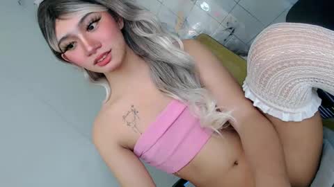 esmeralda28x online show from 20, 6, 2026
