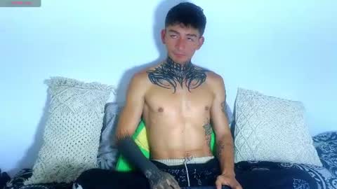 Esteban independent model online show from 23, 6, 2026