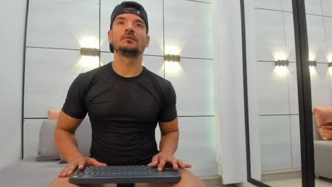 Ethan Steed online show from 12, 5, 2026