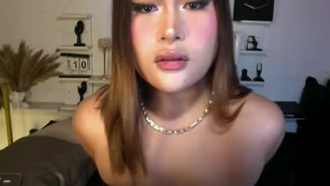 Queen Eva Mazikeen online show from 10, 6, 2026