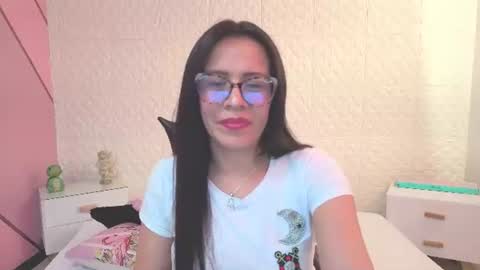 Eva  online show from 12, 6, 2026