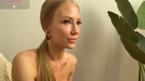 Hello Im Eva online show from 9, 6, 2026