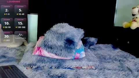 Snapshot of evah_lee chatting on 14, 4, 2026 Evah Lee online show from 14, 4, 2026