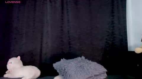 Snapshot of evah_lee chatting on 15, 6, 2026 Evah Lee online show from 15, 6, 2026