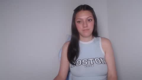 Snapshot of evangeline_petite chatting on 18, 9, 2025 eva online show from 18, 9, 2025