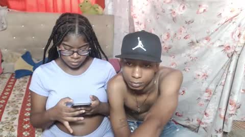 Eva And Emmanuel online show from 5, 6, 2026