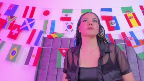 evelin__thompsson online show from 24, 6, 2026