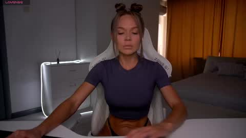 Evelina online show from 6, 6, 2026