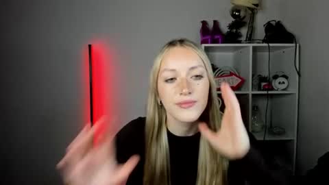 evelynblond online show from 16, 6, 2026
