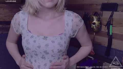 Snapshot of evilvillainess chatting on 28, 4, 2026 Vesper - online show from 28, 4, 2026