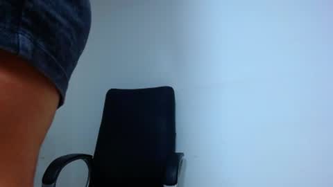 Snapshot of evilyn_swet chatting on 31, 12, 2024 EVILYN online show from 31, 12, 2024