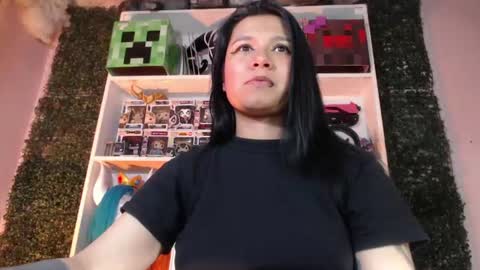 Snapshot of evybubbles_ chatting on 26, 6, 2026 Im Evy online show from 26, 6, 2026