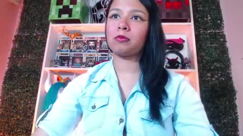 Snapshot of evybubbles_ chatting on 27, 6, 2026 Im Evy online show from 27, 6, 2026