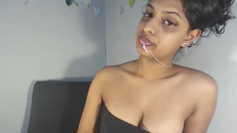 tiara online show from 13, 5, 2026