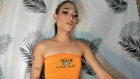 jenny  Laiza online show from 16, 6, 2026