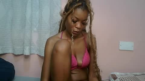 faizah_ online show from 23, 5, 2026