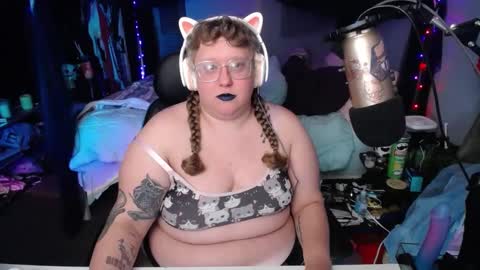 FatVeronica online show from 11, 1, 2025