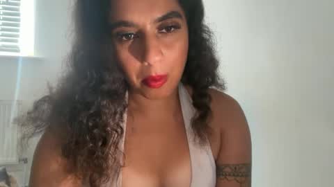 fayfay2002 online show from 17, 6, 2026