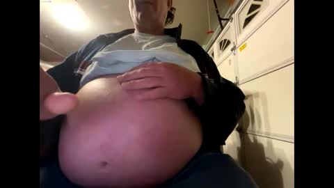 feedmyhugebelly online show from 27, 5, 2026