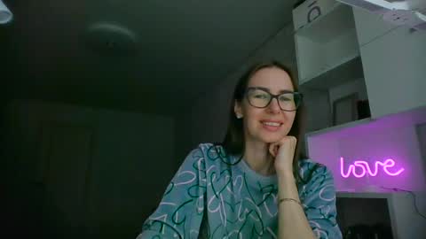Snapshot of feraliss chatting on 17, 6, 2026 feraliss online show from 17, 6, 2026