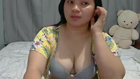 fhwilloughbyxx online show from 23, 4, 2026