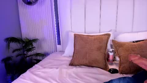 Firedoll online show from 17, 6, 2026