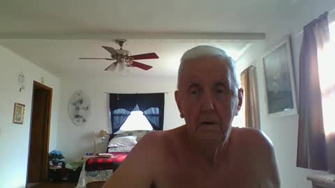 Snapshot of flamale65to chatting on 6, 5, 2026 flamale65to online show from 6, 5, 2026