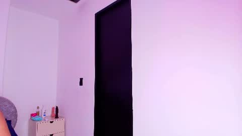 Snapshot of flordecayena_ chatting on 11, 6, 2026 Flordecayena online show from 11, 6, 2026