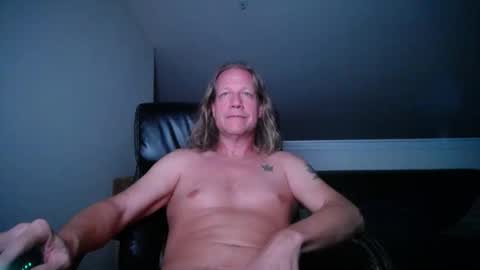 Snapshot of floridacat017 chatting on 21, 12, 2025 Double-D online show from 21, 12, 2025