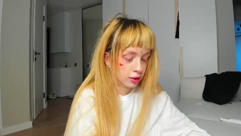 Snapshot of flowerofsin2001 chatting on 21, 6, 2026 Flower online show from 21, 6, 2026