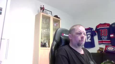 fluffy_espen online show from 26, 4, 2026