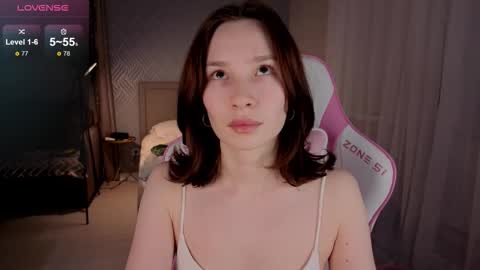 Snapshot of foxyoly chatting on 25, 3, 2026 Oly online show from 25, 3, 2026